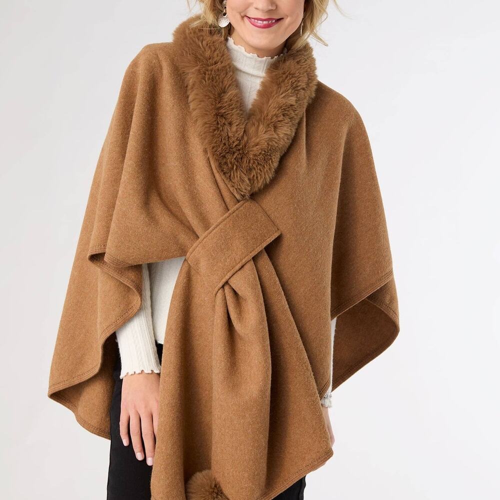 Rae Pull Through Wrap with Faux Fur Camel Brown